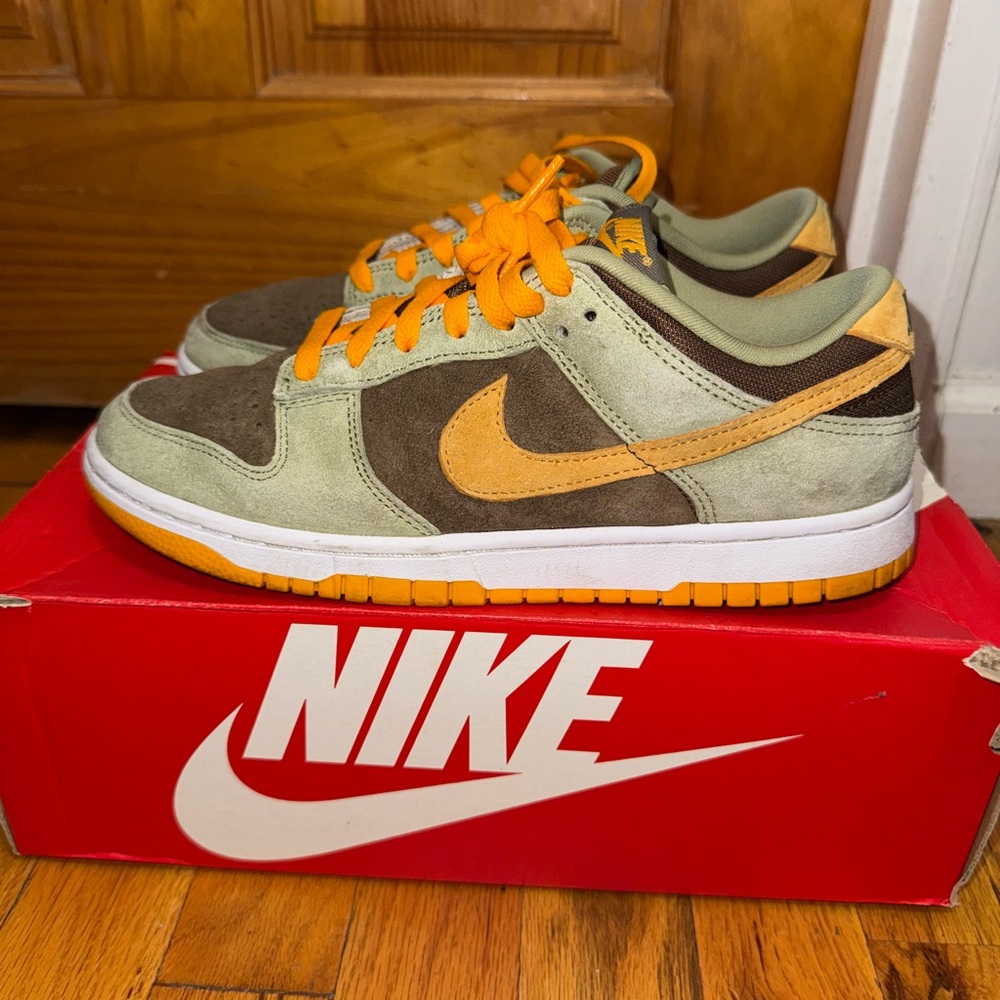 Dusty Olive Low Dunk SE